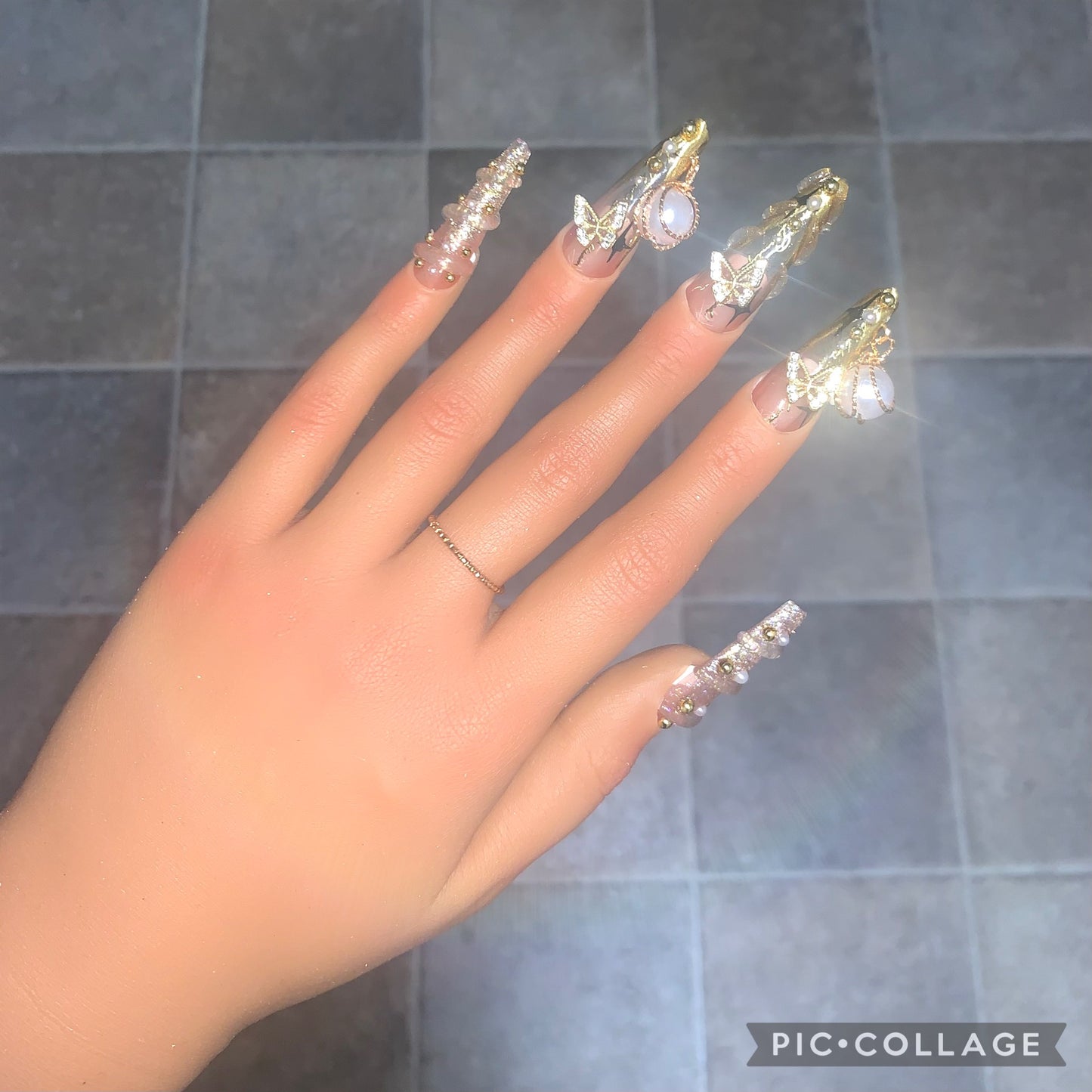 A3 Gold Pearl Nails