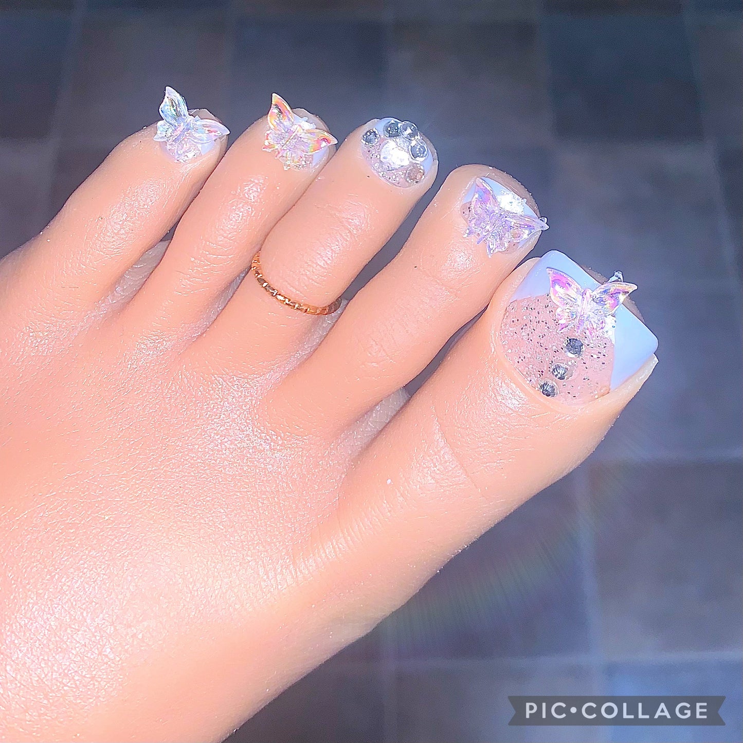 A2 Butterfly Bow Toes