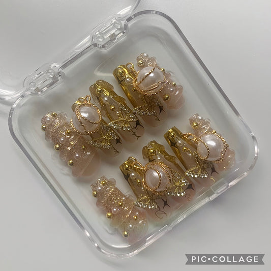 A3 Gold Pearl Nails
