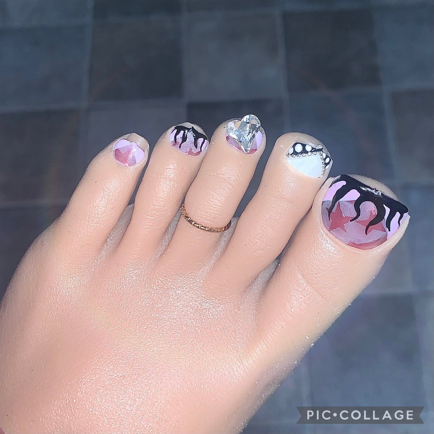 A4 Kuromi Toes